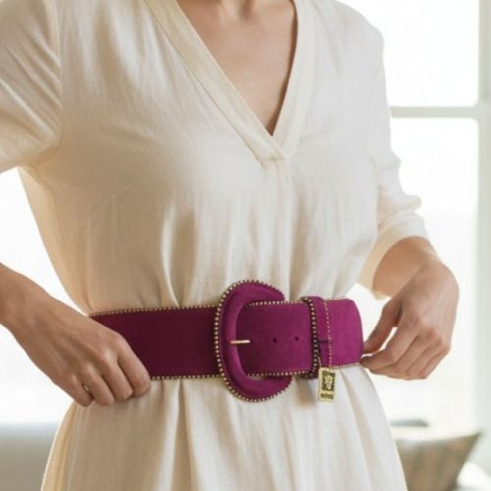 DESIGNER ANNE KLEIN PURPLE SUEDED GOLD TRIM LARGE BUCKLE 2 1/2" WIDE BELT LARGE